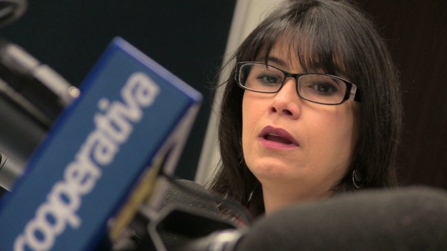 Ministra Blanco negó presiones a Gendarmería para nombramiento de funcionarios