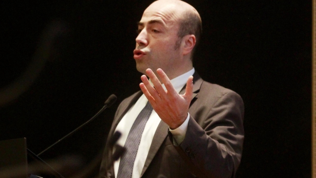 Contralor: Lo de Gendarmería ha ocasionado un problema político