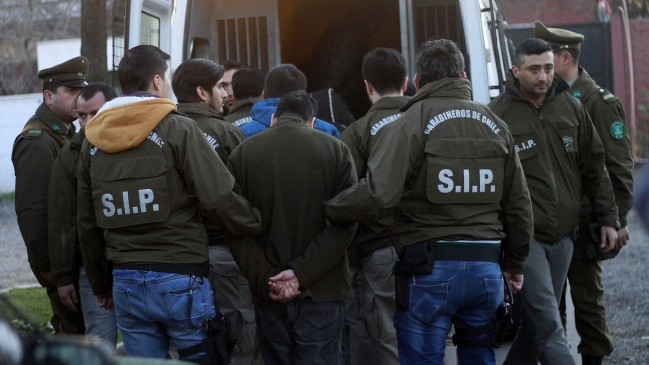 Múltiples operativos de Carabineros dejaron más de 1.200 detenidos en el país