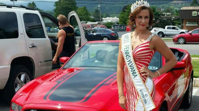 Reina de belleza estadounidense fingió tener cáncer para recaudar dinero