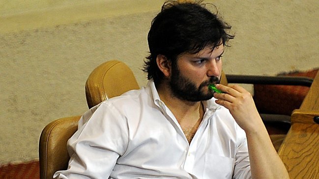 Gabriel Boric: No estoy disponible para ningún acuerdo con Ricardo Lagos