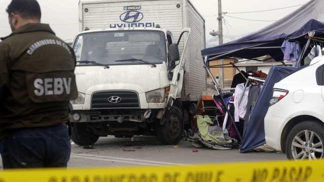 Robo de camión culminó con atropello múltiple en una feria de Puente Alto