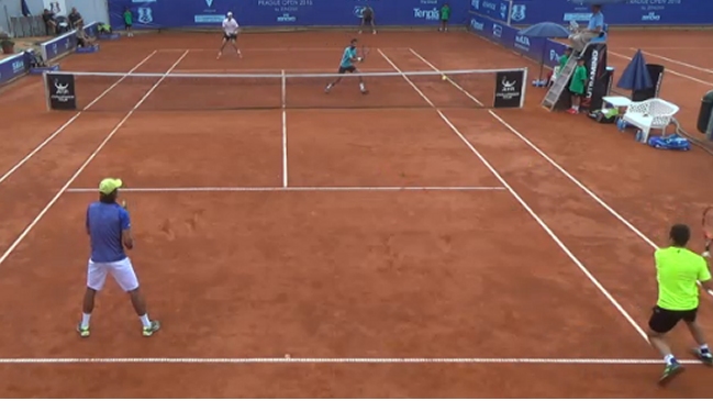 Los primeros cabezas de serie frenaron a Peralta y Argüello en la final de Praga