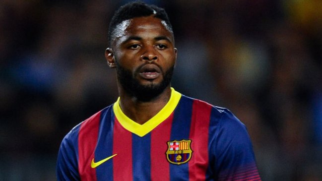 FC Barcelona rescindió anticipadamente el contrato de Alex Song