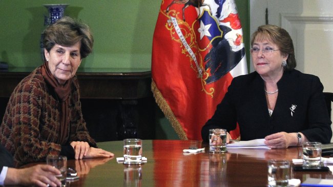 Nueva Mayoría mantiene presión a favor de un cambio de gabinete