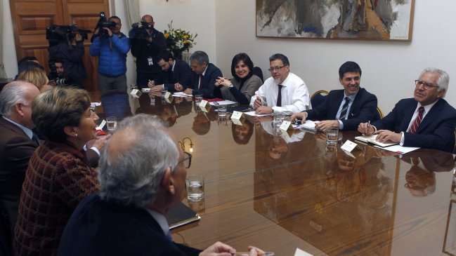 La discusión sobre el cambio de gabinete se tomó el comité político del oficialismo