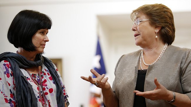 Rectora Roxana Pey tenía 