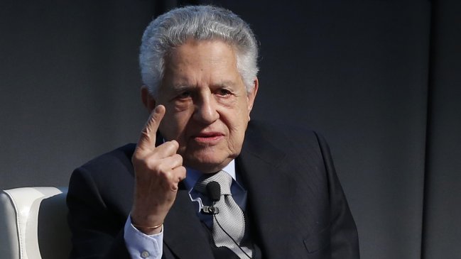 Massad entra al debate: Las pensiones deben corregirse, no la institución