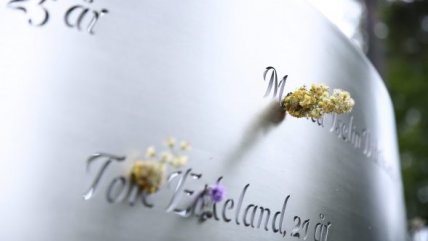   Noruega recuerda a víctimas de la matanza perpetrada hace cinco años por Anders Breivik 