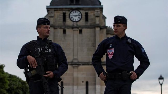 Bélgica prorroga la detención de dos sospechosos de los atentados de París