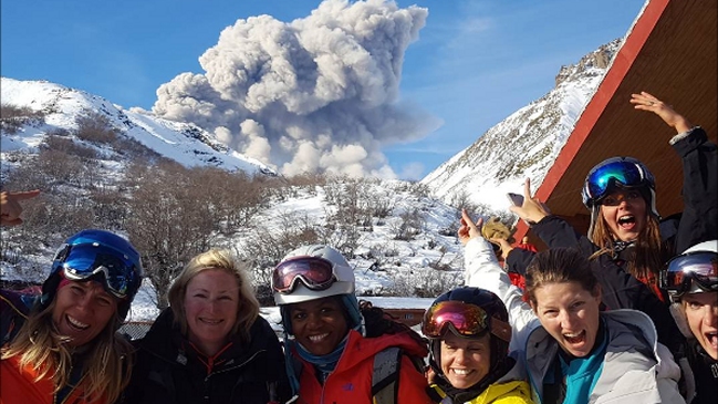 Turistas capturaron imágenes de los pulsos eruptivos en Nevados de Chillán
