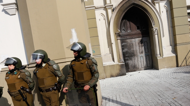 ﻿Intendencia presentará querellas por ataques a iglesias de la Gratitud Nacional y San Francisco