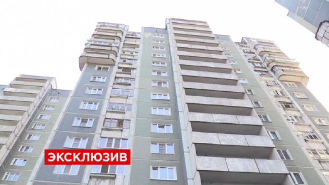 Hombre atrapó en el aire a niña que cayó de un octavo piso