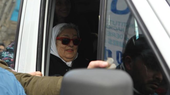 Líder de Madres de Plaza de Mayo dijo que recibirá al juez pero advirtió que no declarará