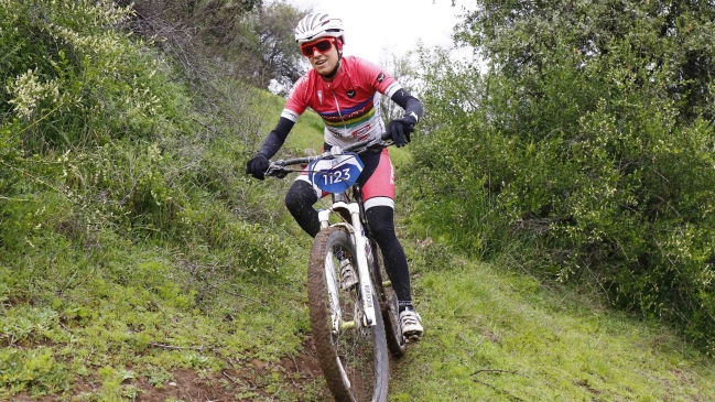 Valentina Carvallo volvió a las competencias con triunfo en el MTB Tour