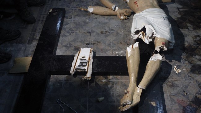 Con prohibición de ir a marchas quedó menor formalizado por daños en la Gratitud Nacional