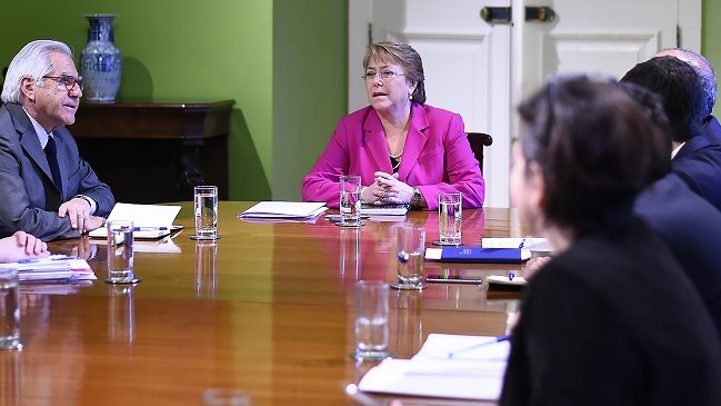 Bachelet hablará hoy en cadena nacional sobre las pensiones
