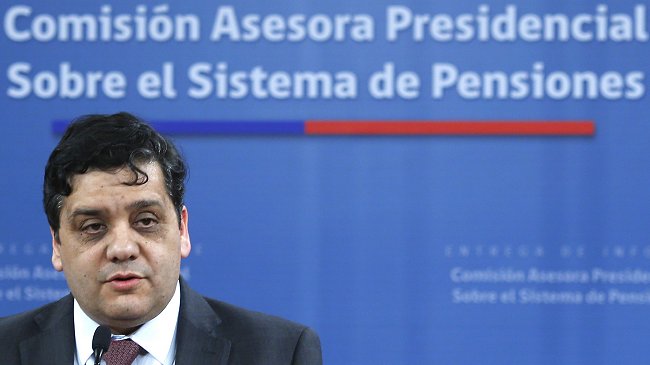 Líder de la Comisión sobre Pensiones: Faltó ver las edades de jubilación