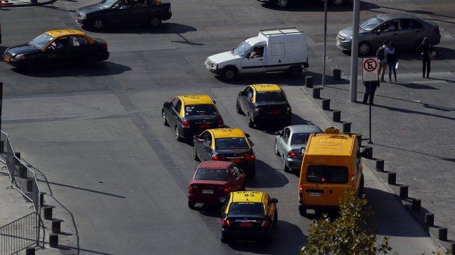 Cantidad de taxis seguirá congelada en Santiago