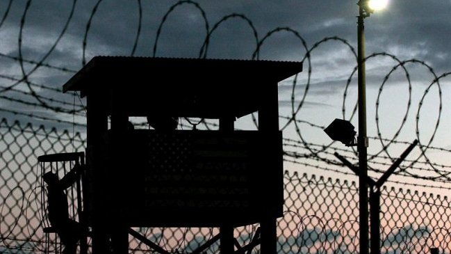  EE.UU. transfiere a 15 presos de Guantánamo  