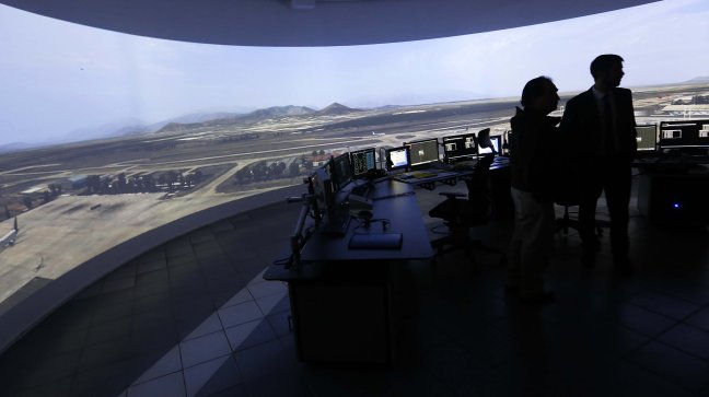 Funcionarios DGAC celebran traspaso desde AFP a Capredena