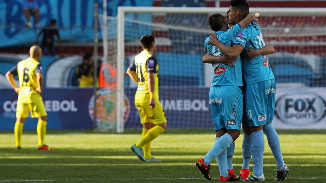 Universidad de Concepción sufrió dura caída ante Bolívar y se despidió de la Sudamericana