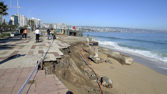Estudios determinarán obras para proteger borde costero de marejadas