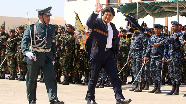 Evo Morales inauguró escuela que formará a 