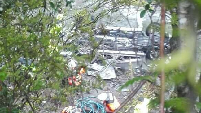 Cuatro personas murieron al caer vehículo a un río en Puerto Varas