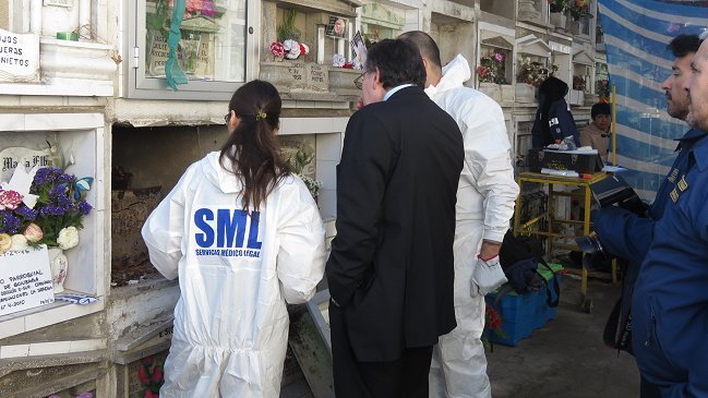 Exhuman restos de ex gobernador muerto en septiembre de 1973