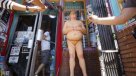 Estatua de Trump desnudo en el centro de Manhattan captó la atención de los neoyorquinos