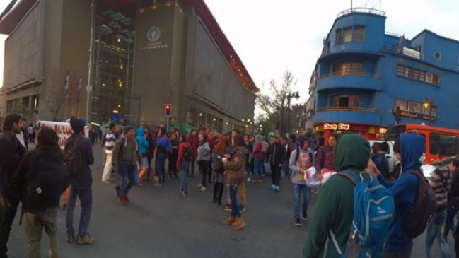 Revisa el estado del tránsito, el Metro y Transantiago