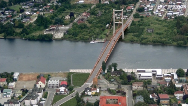 Gobierno descartó modelo atirantado para puente Los Pelúes en Valdivia