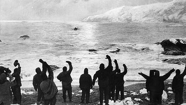 U. de Chile exhibe película restaurada que registró primera expedición a la Antártica