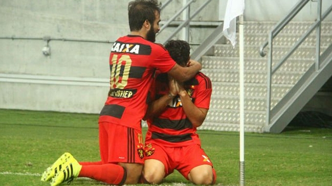 Mark González fue titular en el empate de Sport Recife ante Internacional