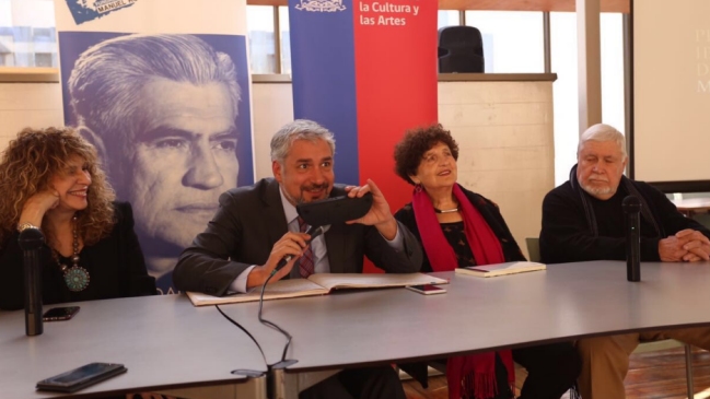 Argentino César Aira es el Premio Iberoamericano de Narrativa Manuel Rojas