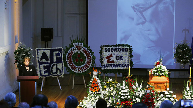 Amigos, artistas y autoridades despidieron a José Balmes