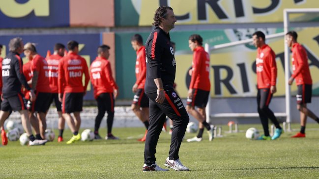 Juan Antonio Pizzi trabajó formación con Toselli, Roco y Silva en el equipo titular