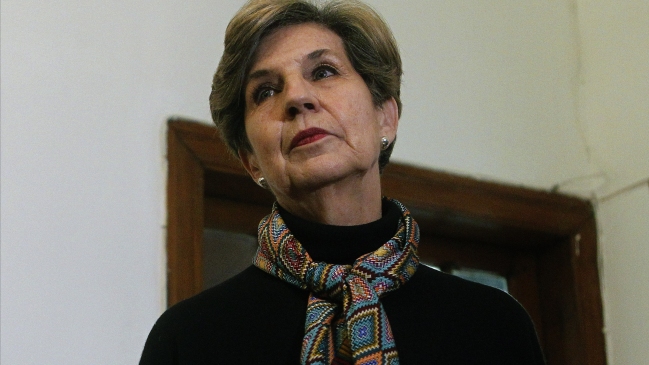 Isabel Allende propuso capitalizar Codelco con recursos del fondo estratégico de FFAA