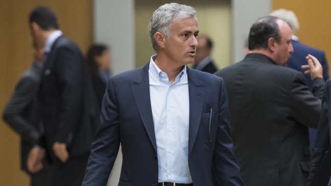 Mourinho lamenta que partidos de selecciones afecten la preparación para el clásico