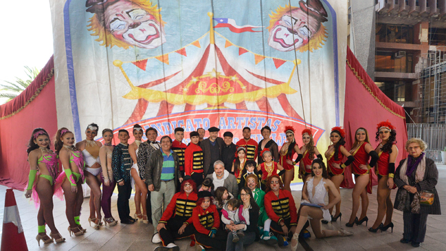 Seis destacados artistas circenses fueron reconocidos por el CNCA