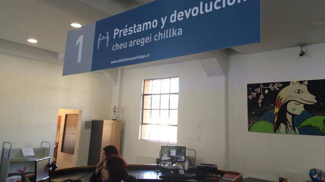  Biblioteca de Santiago integra señalética en Mapudungun  