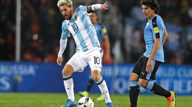 FC Barcelona confirmó lesión de Messi y tendrá disminución en carga de entrenamientos