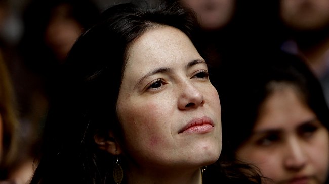 Colegio de Periodistas reeligió a Javiera Olivares (PC) como su presidenta