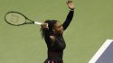 Serena Williams derribó a Simona Halep y está entre las cuatro mejores del US Open