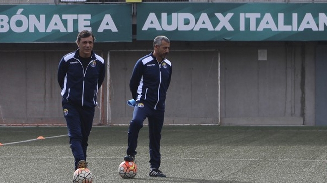 Hugo Vilches fue oficializado como nuevo DT de Audax Italiano