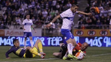 Enzo Kalinski amplió la ventaja de la UC con un golazo a Everton
