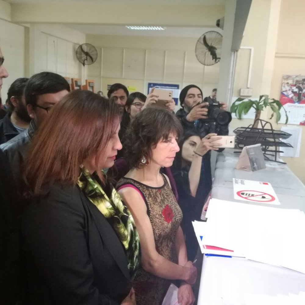 Papiloma: Diputada Girardi y apoderados recurren contra la vacuna