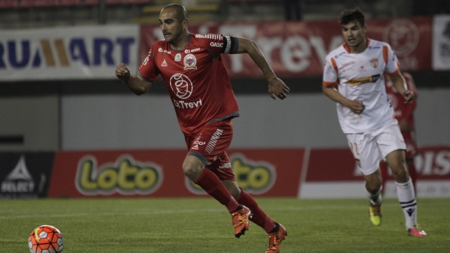 Ñublense se impuso en Chillán y complicó más a Cobreloa en la Primera B