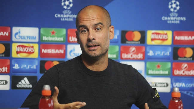 Josep Guardiola defendió a Claudio Bravo en la previa de la Liga de Campeones